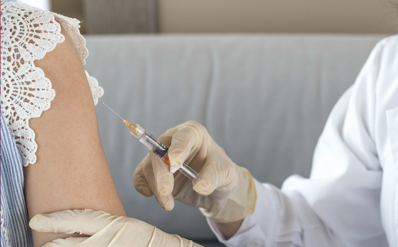 L'effet nocebo à l'origine des 2/3 des effets indésirables du vaccin COVID-19